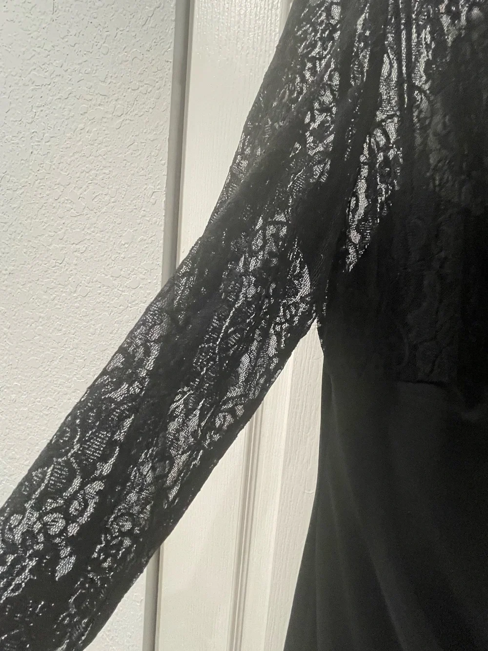 Chaps Black Lace Long-Sleeve Ruched Midi Dress
